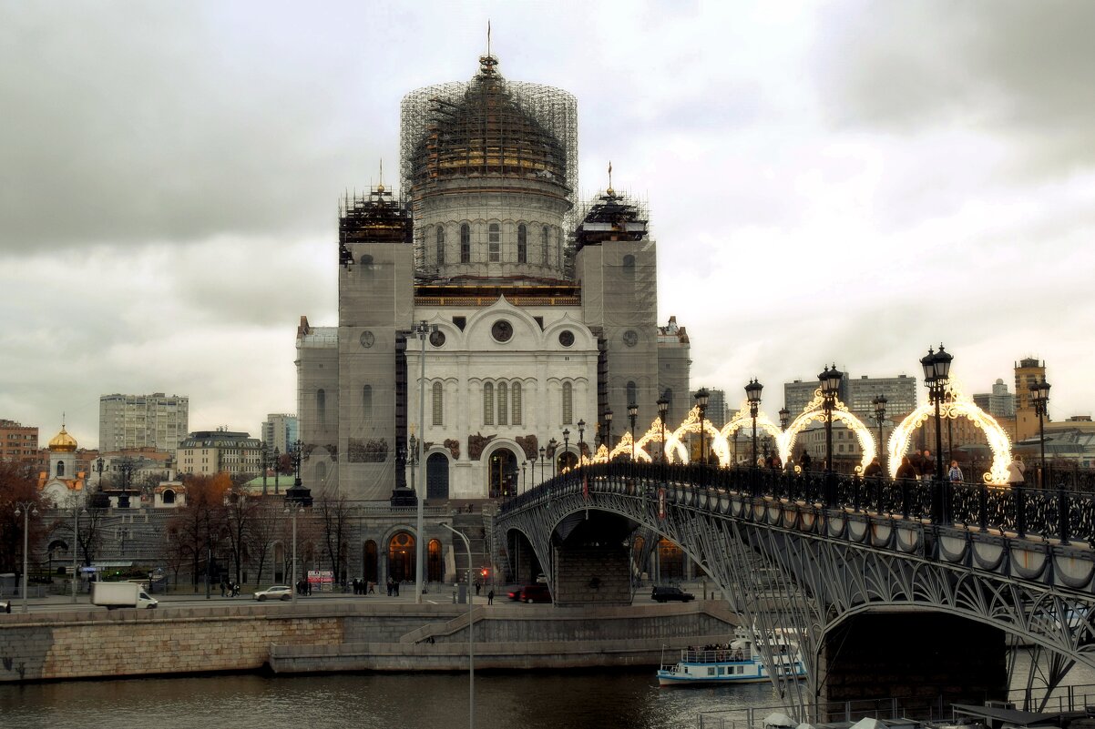 К Храму Христа Спасителя по Патриаршему мосту. - Татьяна Помогалова