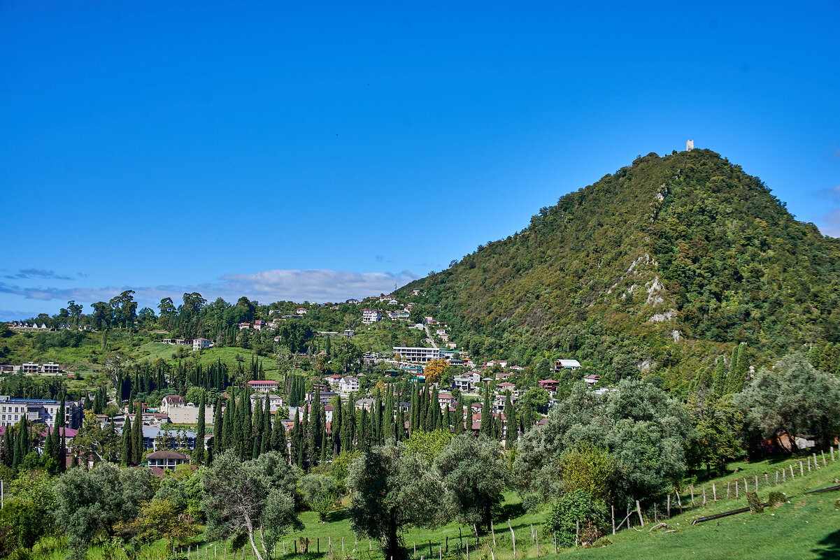 Иверская гора - Александр Леонов Иверская гора - Александр Леонов