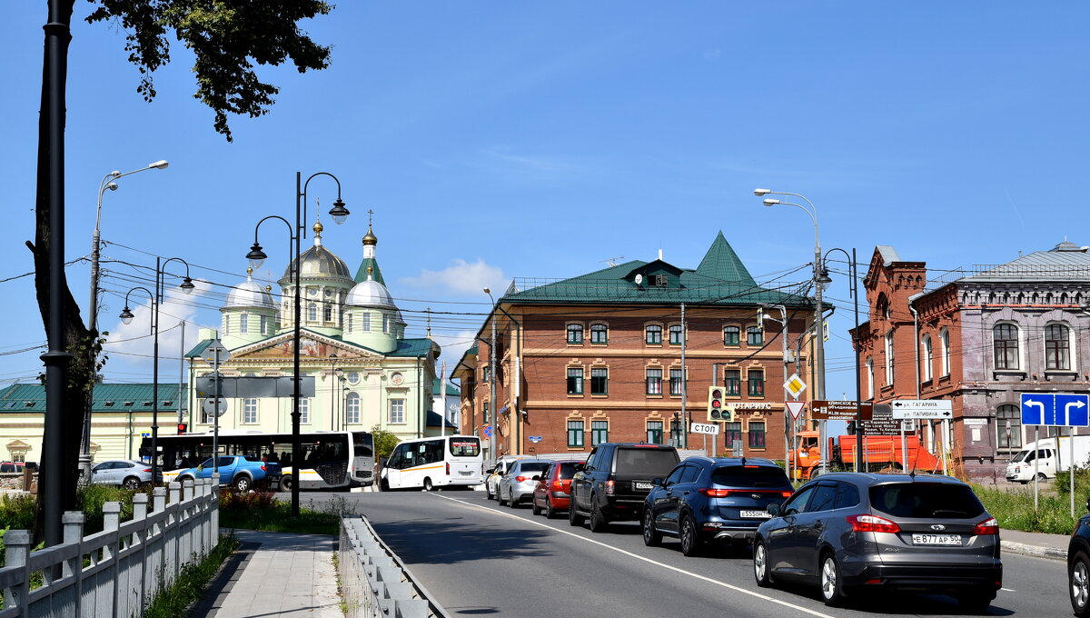 Не поехать ли нам в Клин? Приглашаю. - tatiana 