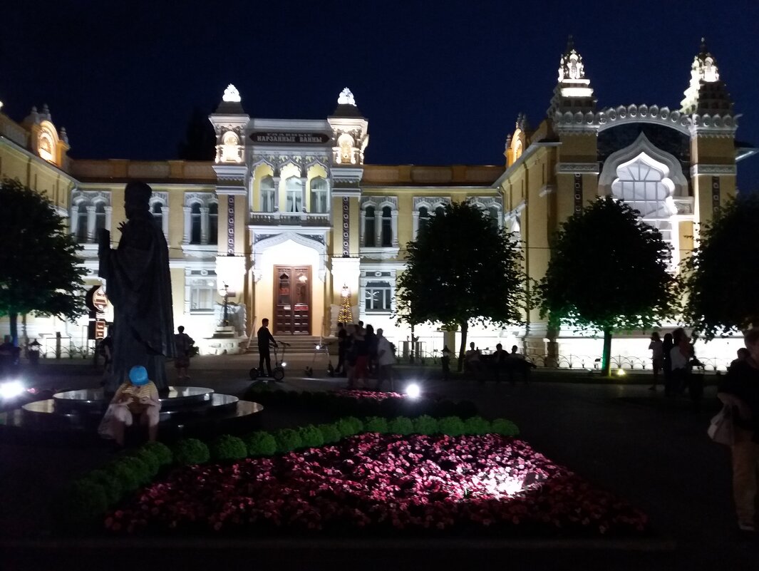 Вечер зажигает огни - Galina Solovova