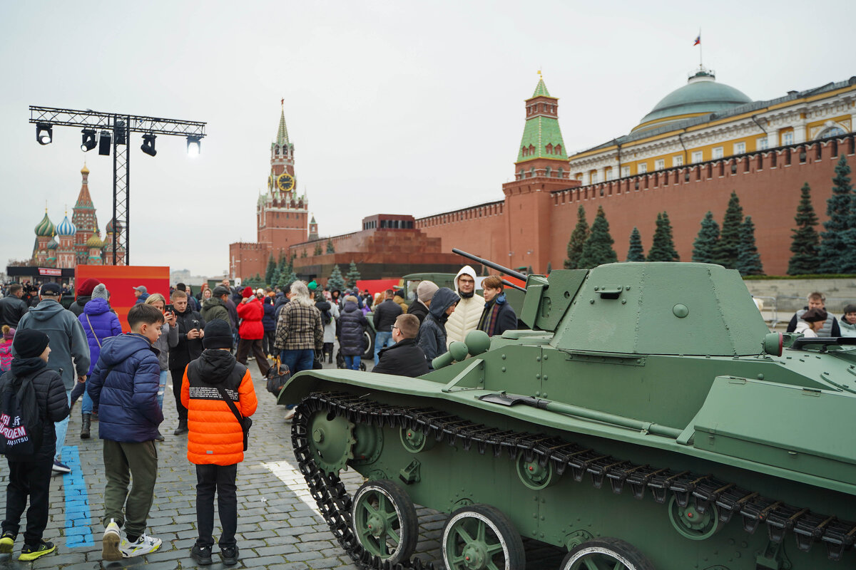 ОРУЖИЕ_ПОБЕДЫ_15 - Сергей Янович Микк