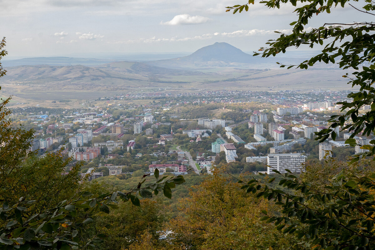 Вид с горы Железной в Железноводске. - Андрей Дурапов Вид с горы Железной в Железноводске. - Андрей Дурапов
