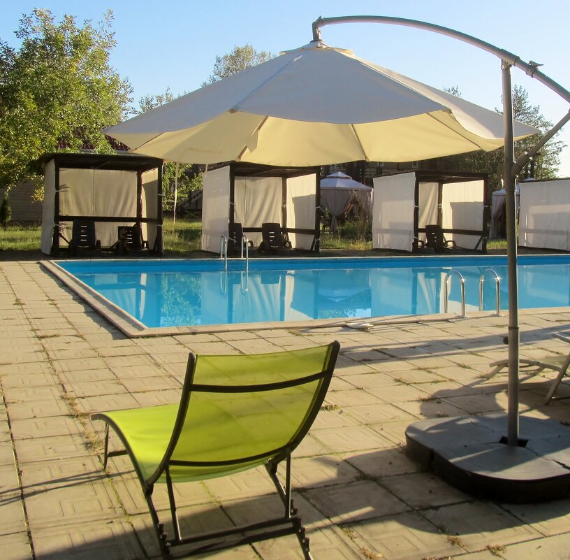 ....уличный бассейн в санатории Лаго-Наки.. - galalog galalog