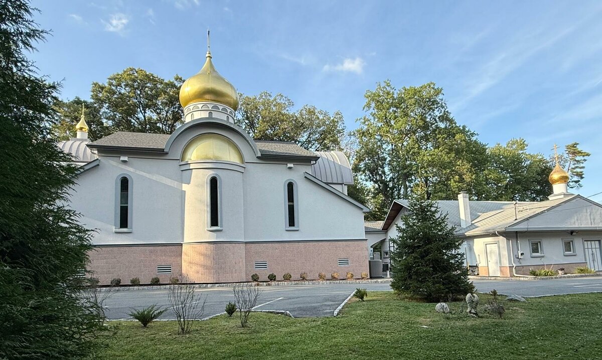 Православный храм Архангела Михаила в городе Вейн, штат Нью-Джерси, США - Елена Православный храм Архангела Михаила в городе Вейн, штат Нью-Джерси, США - Елена