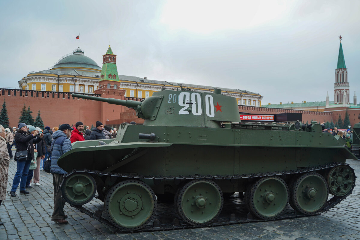 ОРУЖИЕ_ПОБЕДЫ_30 - Сергей Янович Микк