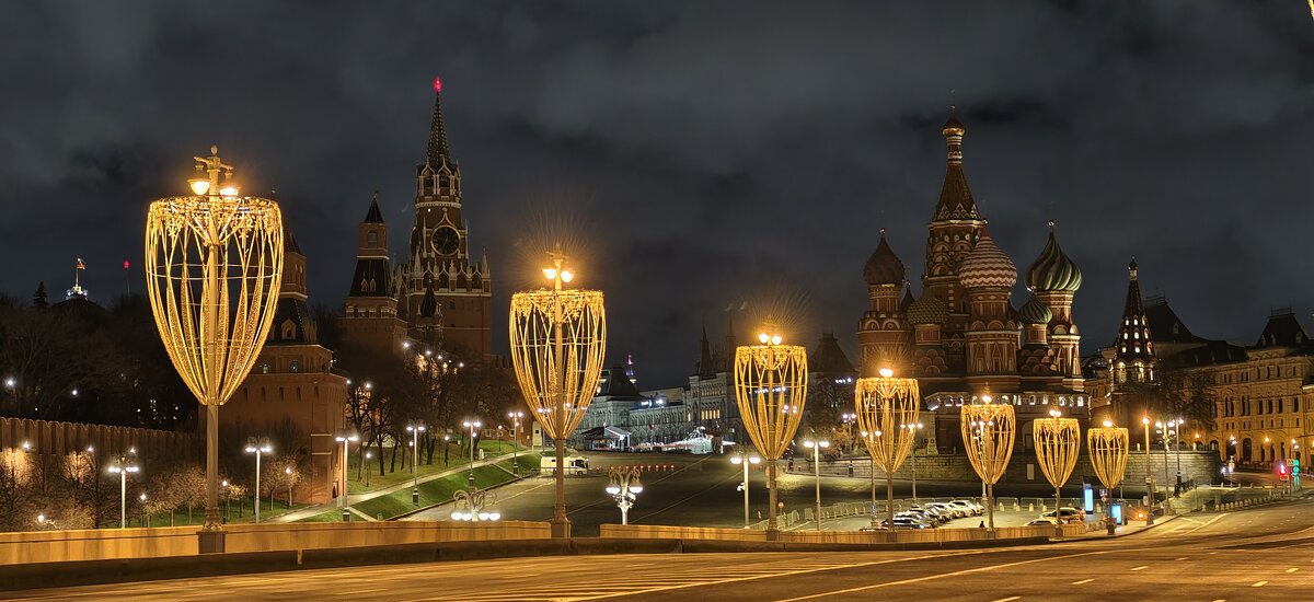 Большой Москворецкий мост - <<< Наташа >>>