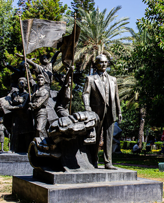 памятник Ататюрку. - Светлана SvetNika17