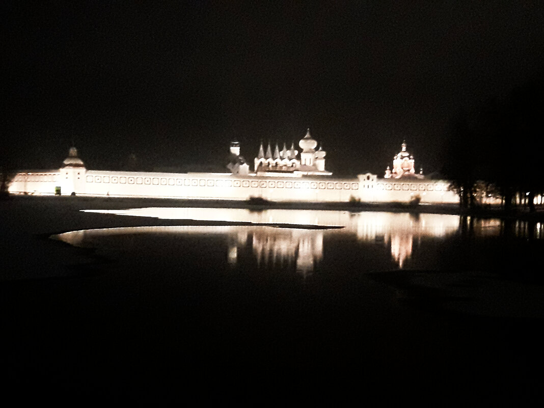 Вечерний монастырь - Сергей Кочнев