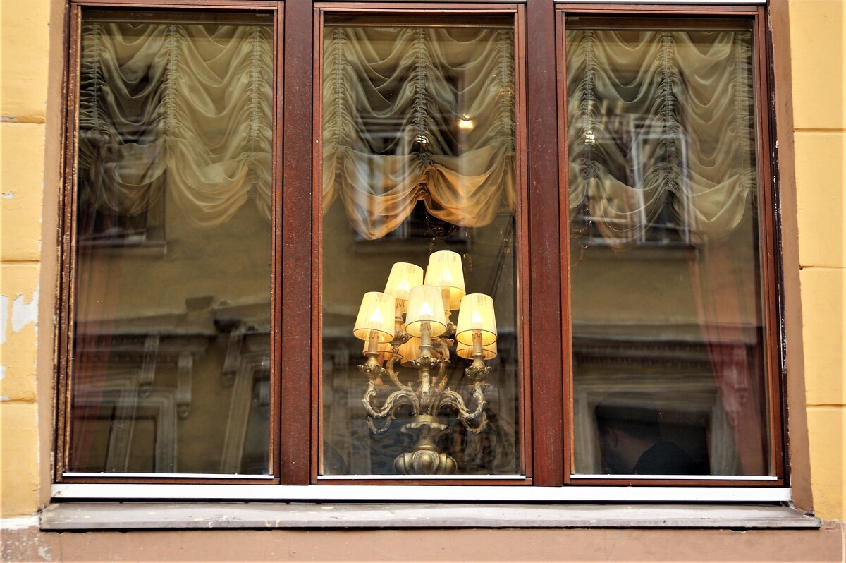 СВЕТ В ОКНЕ - Виктор Никитенко