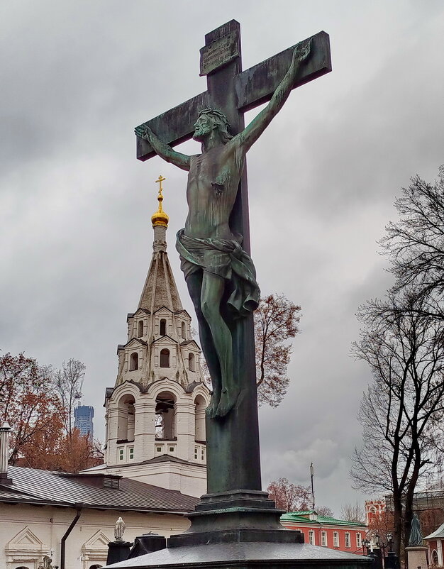 На сером фоне - Александр Чеботарь