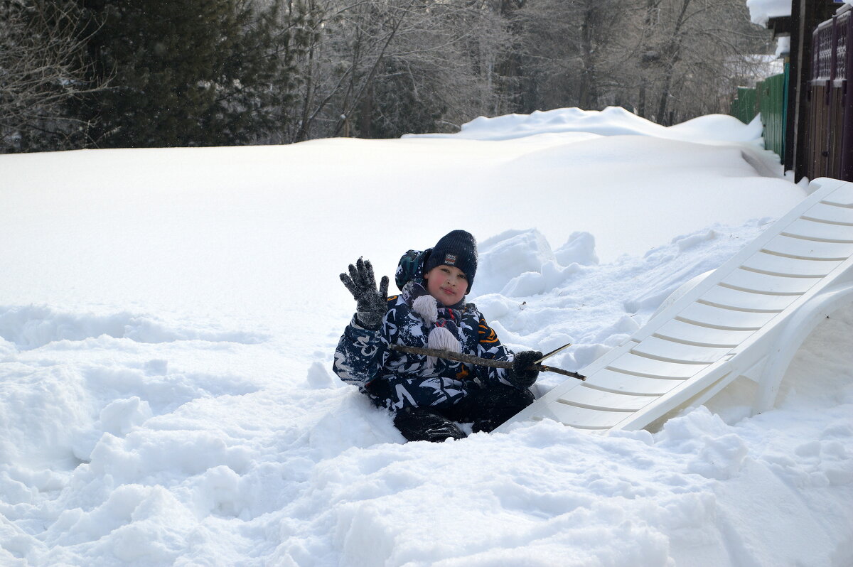 Поваляться в снегу - это счастье! - Татьяна Лютаева Поваляться в снегу - это счастье! - Татьяна Лютаева