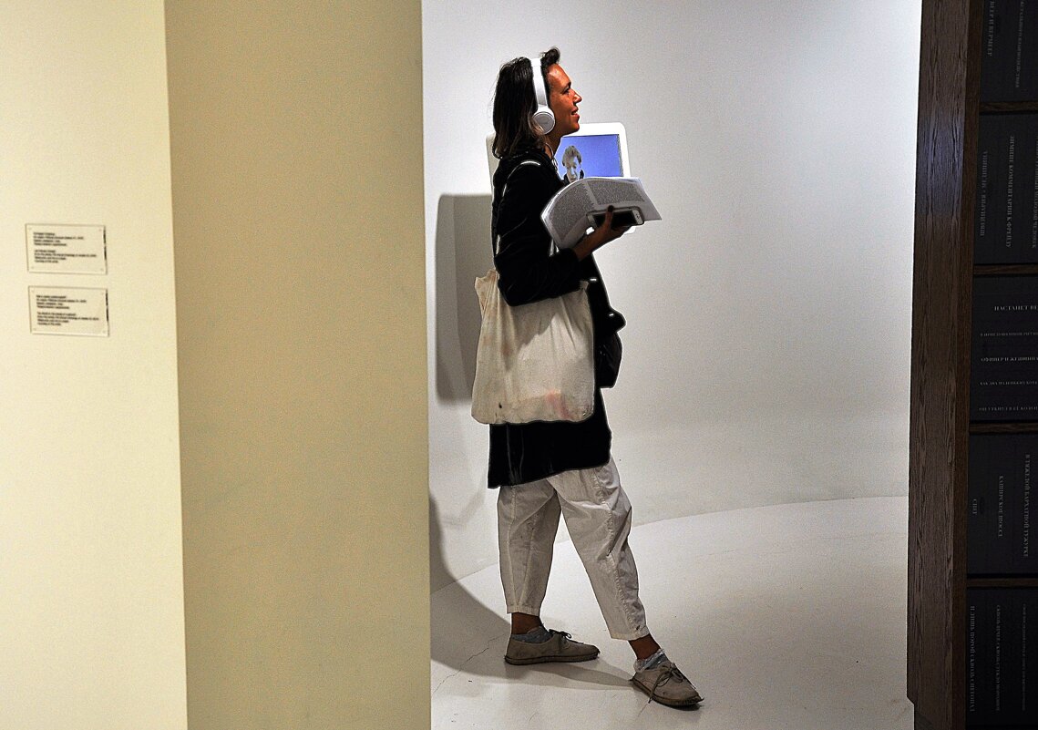 Как надо ходить на выставке ,,,) - Анатолий Колосов