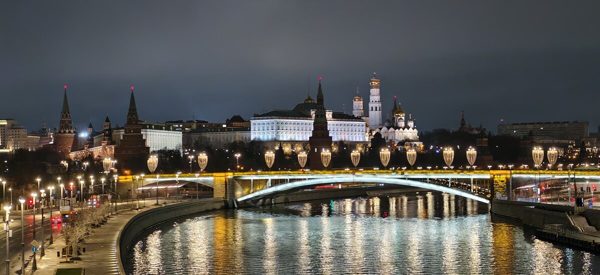 Московский Кремль - <<< Наташа >>>