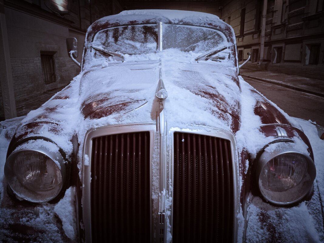 Я замёрз... - Магомед .