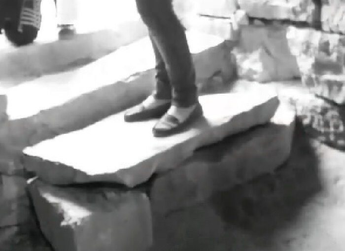 114 (169) - CLOSE WAYS ALL