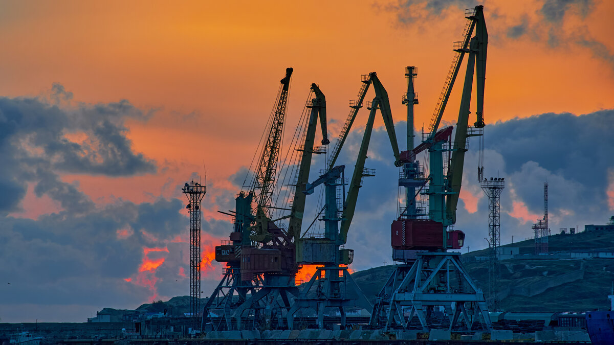 порт встречает расвет - Эдуард Тищенко