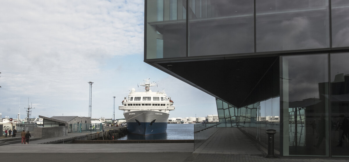 ** - Александр Липовецкий