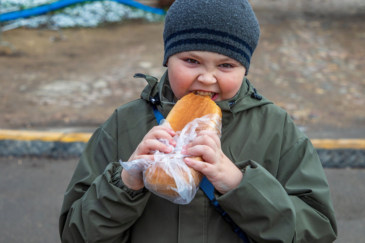 Проголодался. - Анатолий. Chesnavik.