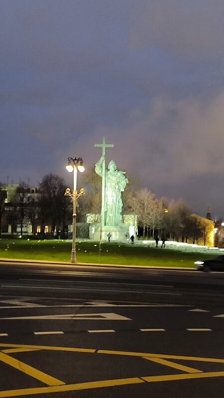 Памятник Владимиру Святославовичу - крестителю Руси. - Ольга 