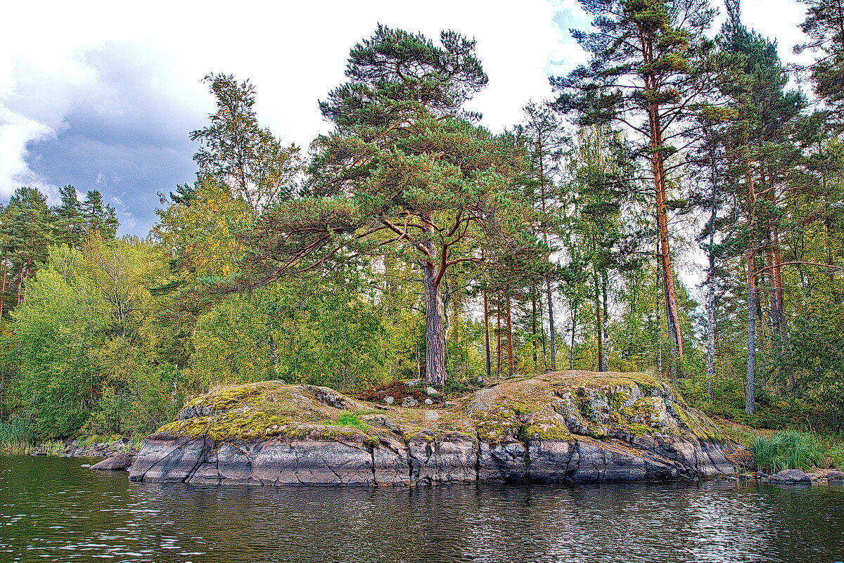 НА КАМЕННОМ ОСТРОВКЕ.  Ладога.  Карелия. - Виталий Половинко