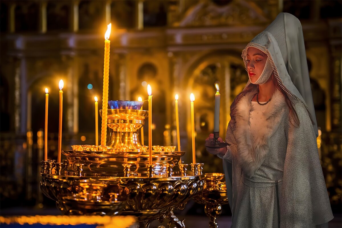 В Храме - Valentin Bondarenko