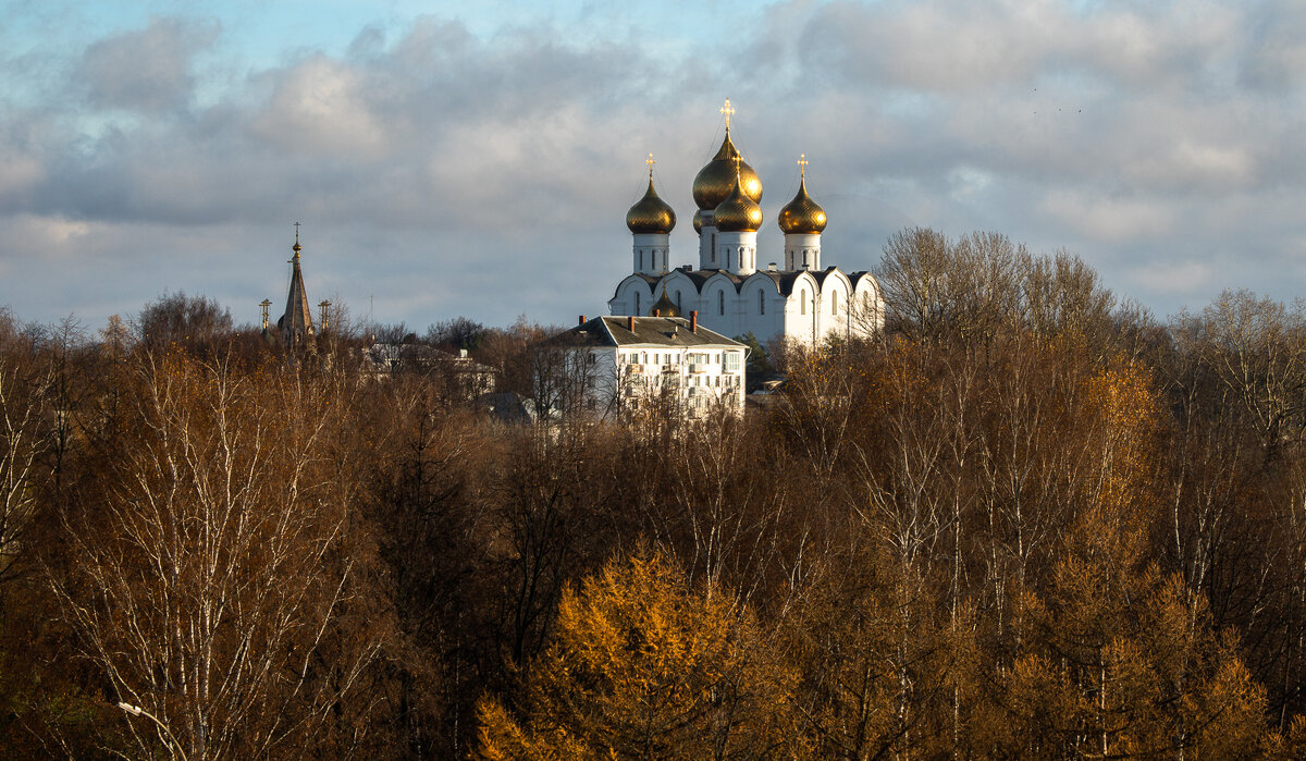 Золотые купола - Эдуард Кокозов