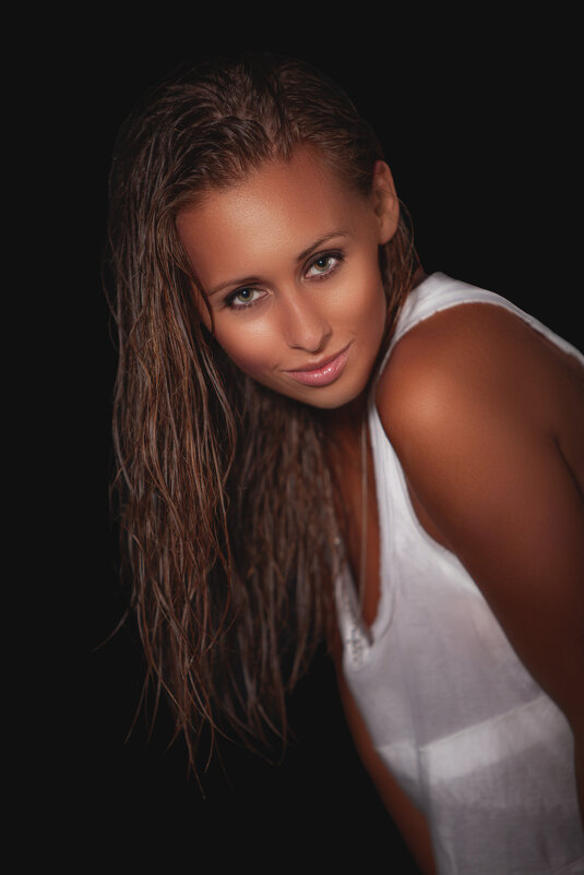 Студийный портрет в низком ключе - Дмитрий Булатов