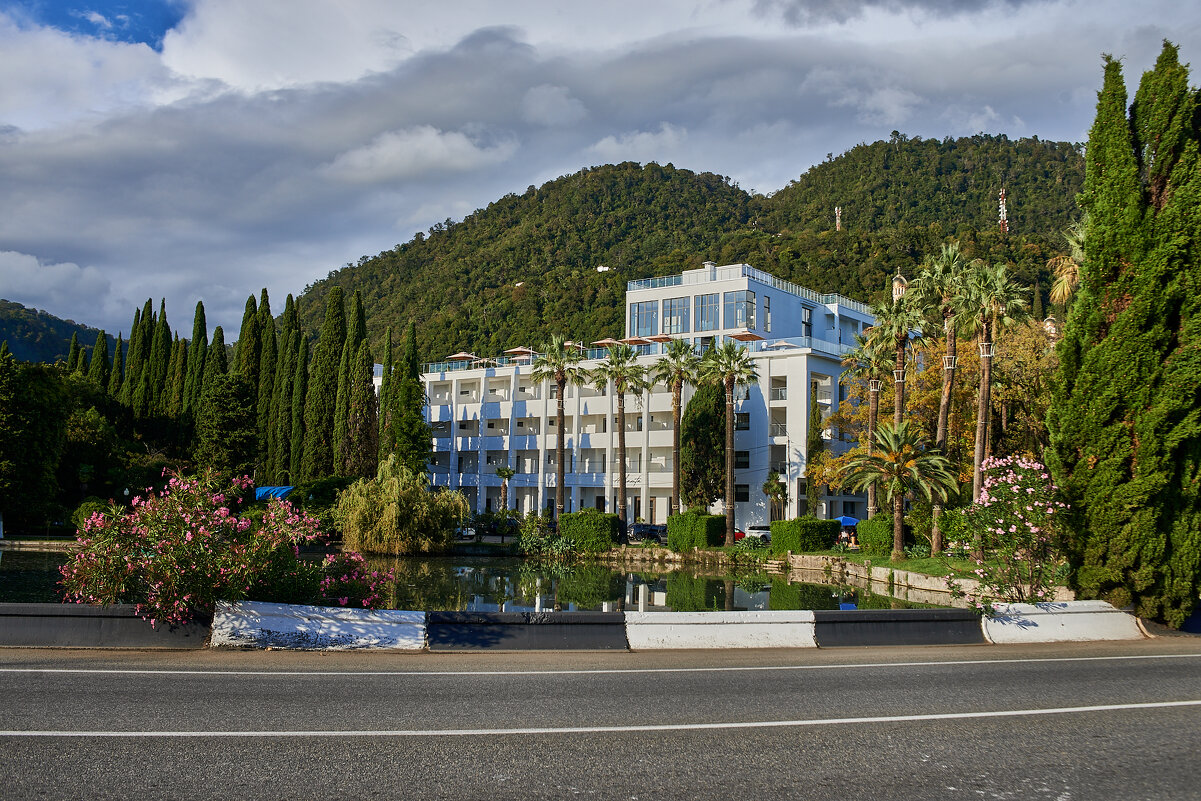 парк Нового Афона - Александр Леонов