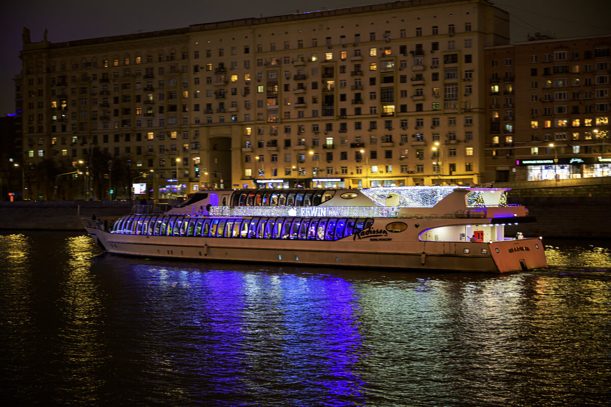 Ночной кораблик. - Валерий Пославский