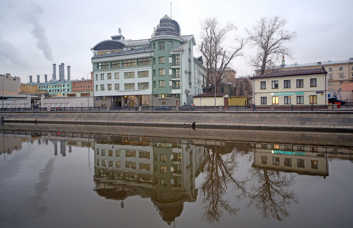 Садовническая наб 3 декабря - Михаил Бибичков Садовническая наб 3 декабря - Михаил Бибичков