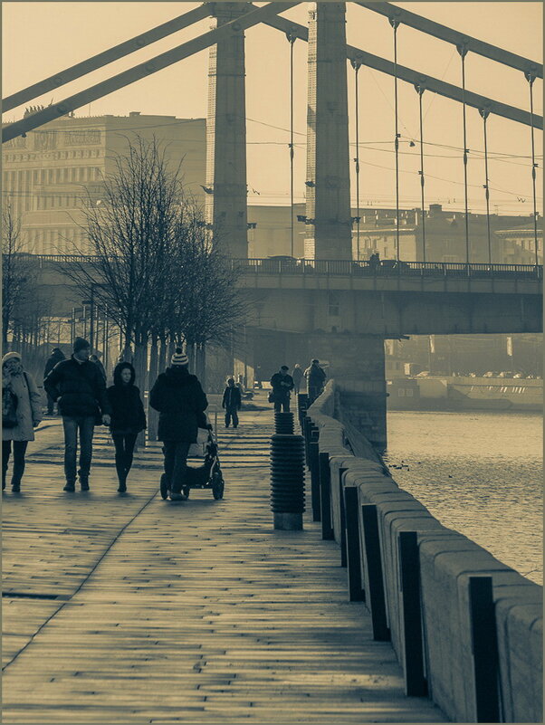 На набережной - Наталья Rosenwasser