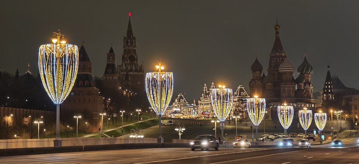 Большой Москворецкий мост - <<< Наташа >>>