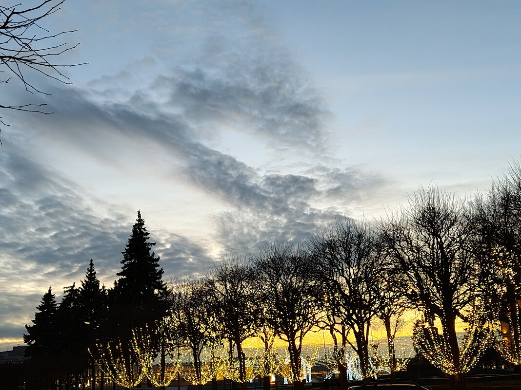 Чего-то ждем) - Андрей Чего-то ждем) - Андрей