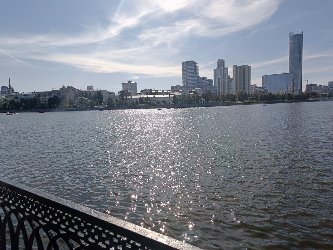 Набережная - ura Зелев