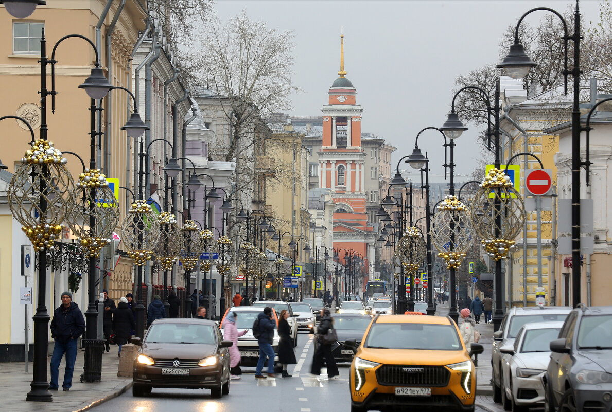 Пятницкая улица - Михаил Бибичков