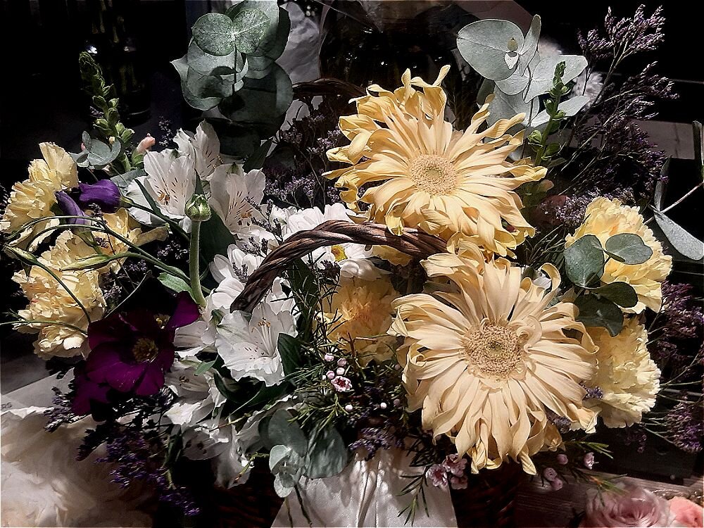 Как хороши цветы по одиночке и в букете! - Нина Андронова