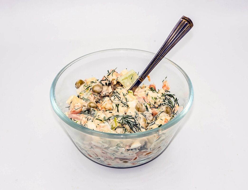 Предновогодний оливье - Валерий Иванович