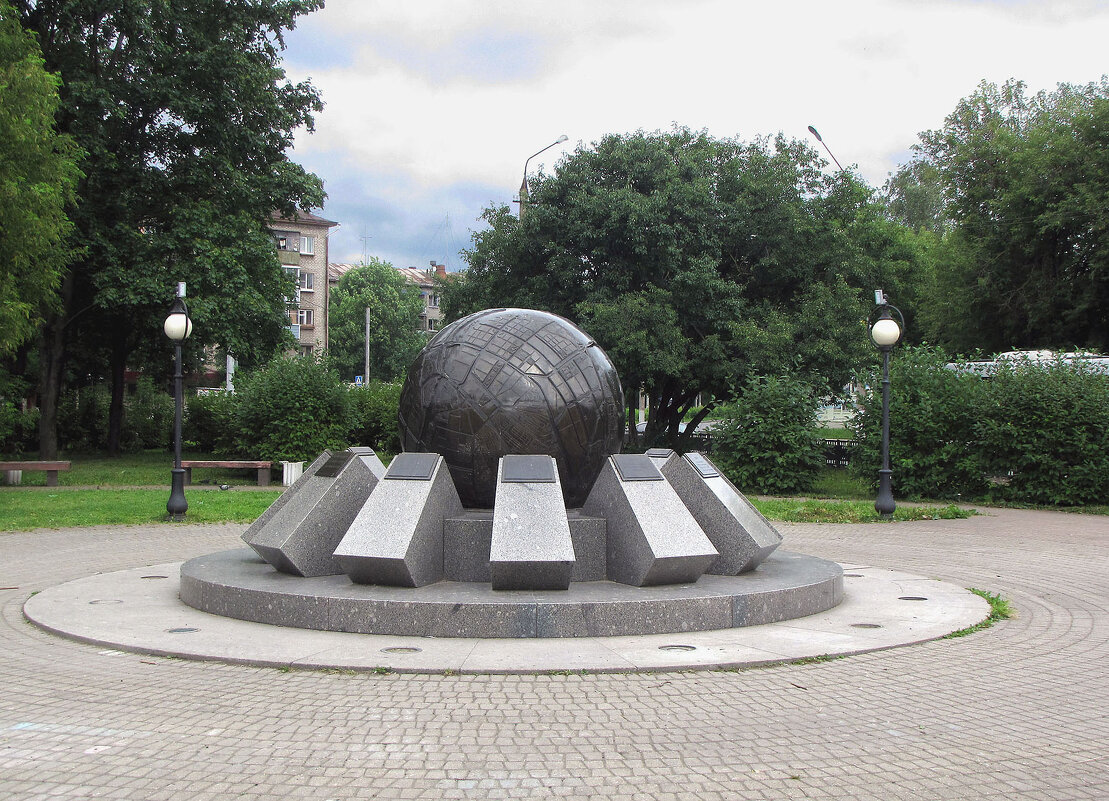 Памятник Череповецким строителям - Александр Ильчевский Памятник Череповецким строителям - Александр Ильчевский