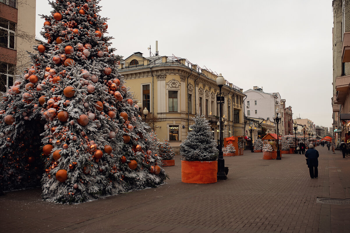 Улица Святого Николая. - Лилия . Улица Святого Николая. - Лилия .