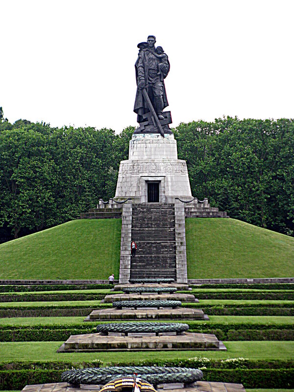 Берлин. Трептов  - парк. - Владимир Драгунский