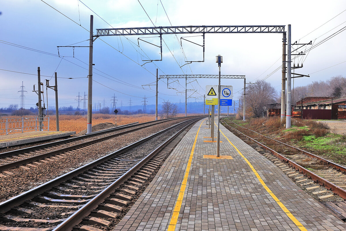 Скоро пройдет состав - Юрий Гайворонскiий Скоро пройдет состав - Юрий Гайворонскiий