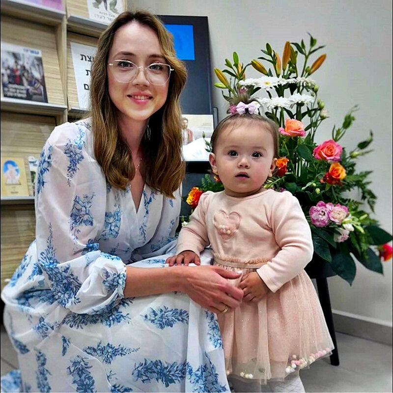 ЖДУТ ПТИЧКУ - Анатолий Малобродский ЖДУТ ПТИЧКУ - Анатолий Малобродский