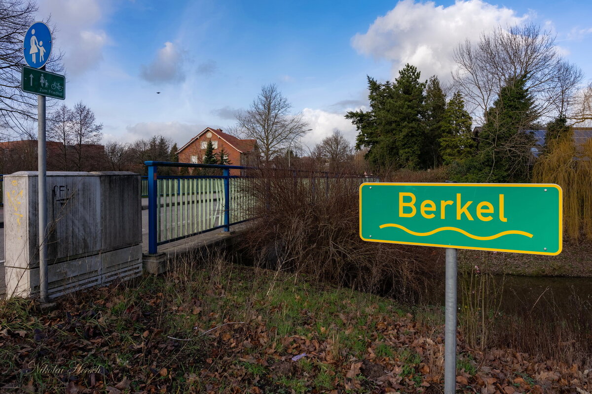 Мост через речку Беркель... - Николай Гирш Мост через речку Беркель... - Николай Гирш