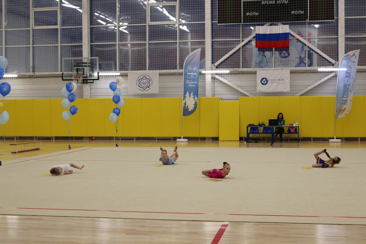 Разминка гимнасток - Ольга 