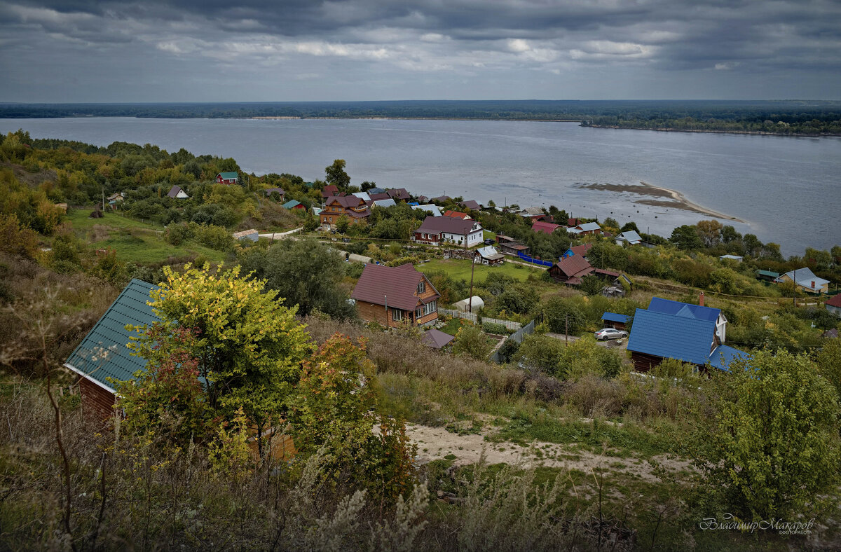 "Жизнь на берегу реки. Ураково"© - Владимир Макаров "Жизнь на берегу реки. Ураково"© - Владимир Макаров