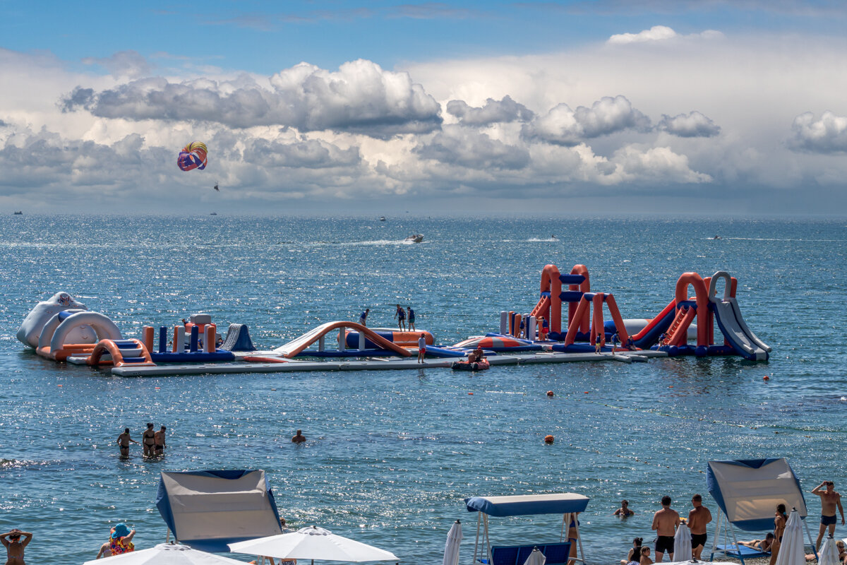 Пляж в Сочи - Игорь Сикорский Пляж в Сочи - Игорь Сикорский