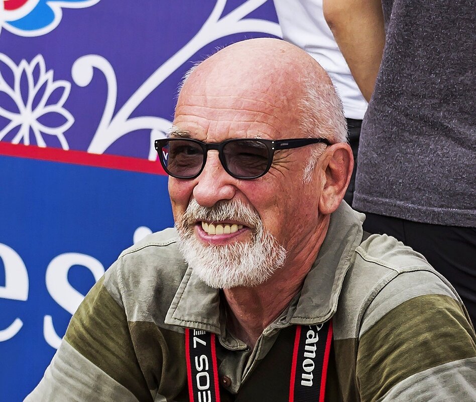 *** - Александр 