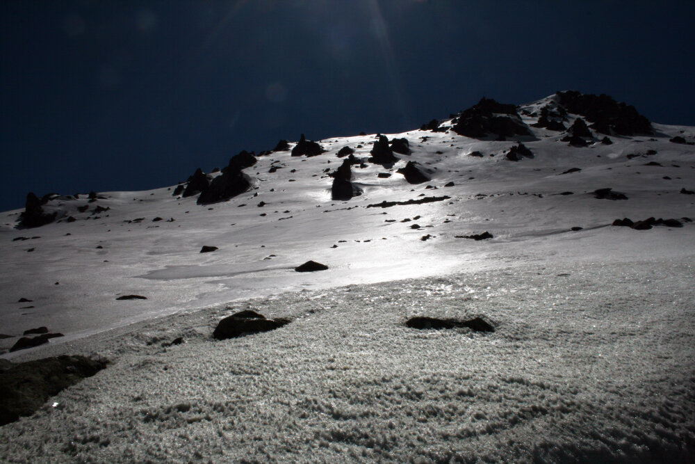 Снег в горах плавится на солнце... - Галина Ильясова Снег в горах плавится на солнце... - Галина Ильясова