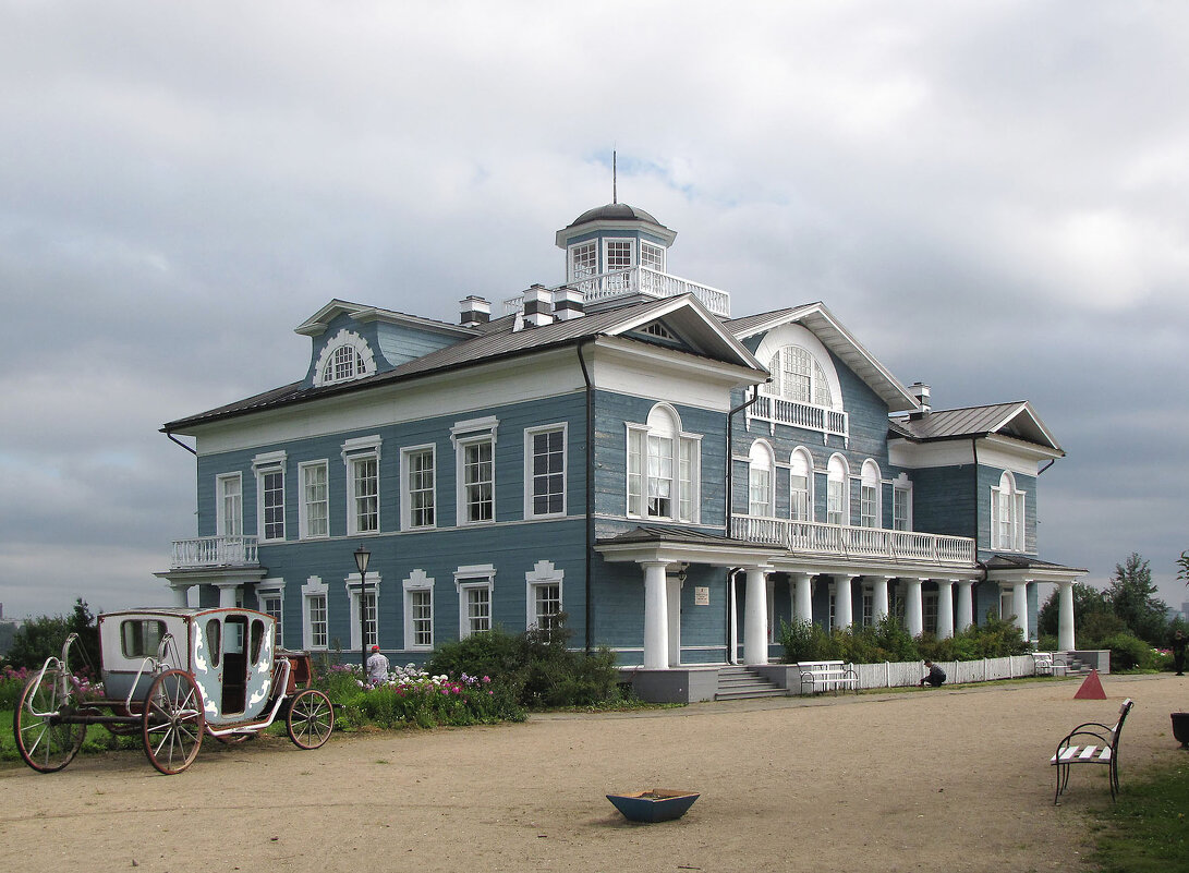 Усадебный дом - Александр Ильчевский Усадебный дом - Александр Ильчевский