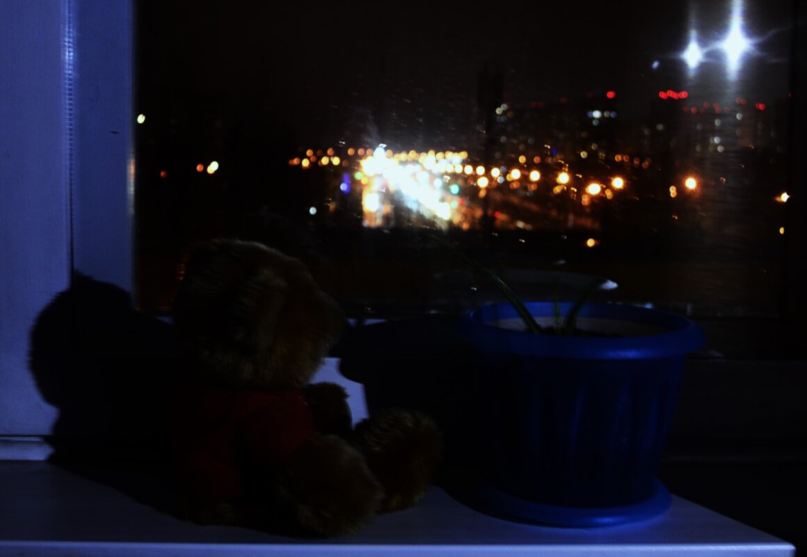 А за окном уже темно... - Василий Палий